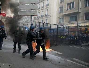 Καίγεται η Ναντ: Άγριες ταραχές μετά τον θάνατο 20χρονου από σφαίρα αστυνομικού